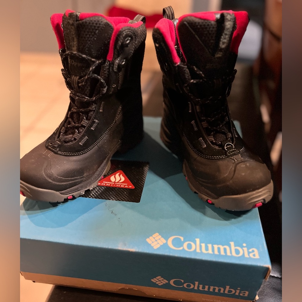 Columbia Bugaboot Plus black and bright rose boots size 7.5 women - Picture 3 of 9